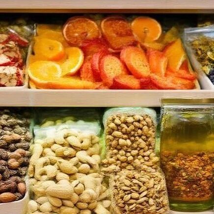 藥食同源零食化年增速30%，辦公室養(yǎng)生迎來枸杞軟糖、人參巧克力新時(shí)代