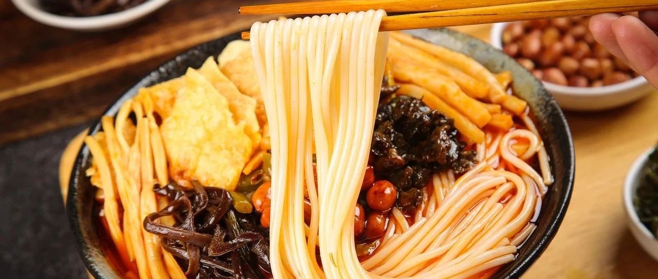 E1館方便食品展商名錄首發(fā)！紫山集團(tuán)、廣西微念、李海龍、好歡螺、食族人、滿小飽等頭部品牌新品爆款即將亮相