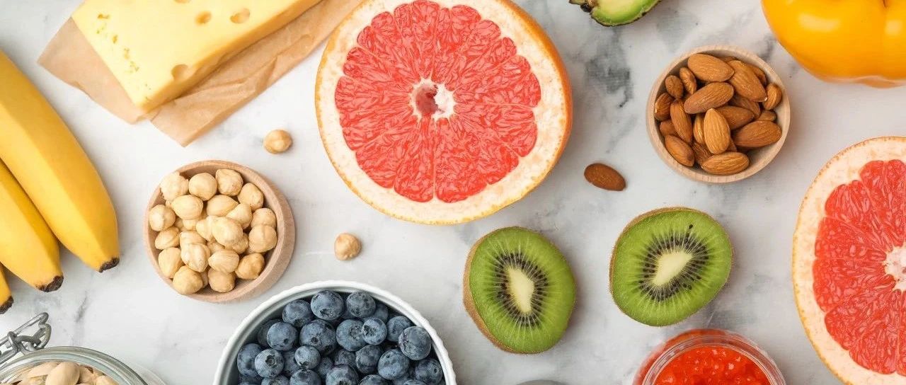 從板栗到東南亞風味、從凍干咖啡到環(huán)保包裝，百峰食品、唯壹食品、萬寧、鉆怡商貿(mào)與利登環(huán)保在 SIAL 西雅展上共放光芒